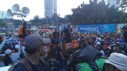 Rafizi_Ramli_dan_Nik_Nazmi_di_pentas_ceramah